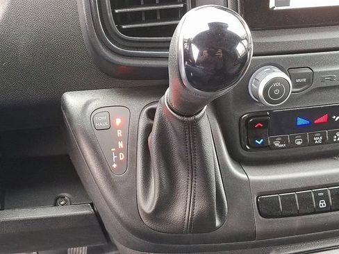 Used 2024 RAM ProMaster 2500 w/ Safety Group FWD image 8