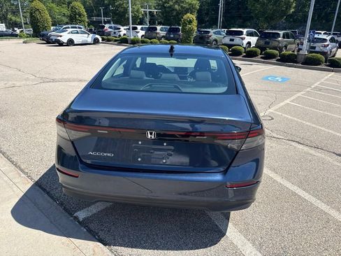 Used 2025 Honda Accord SE image 3