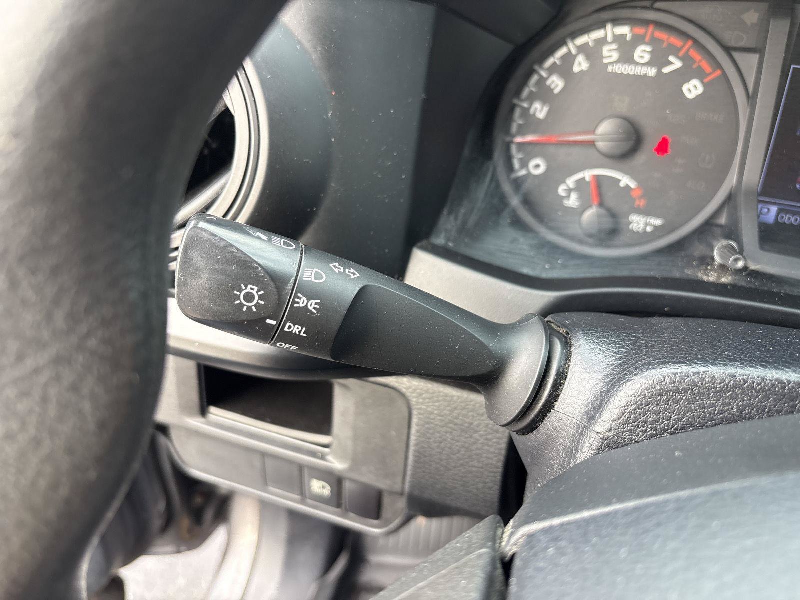 Used 2018 Toyota Tacoma SR AWD/4WD image 19