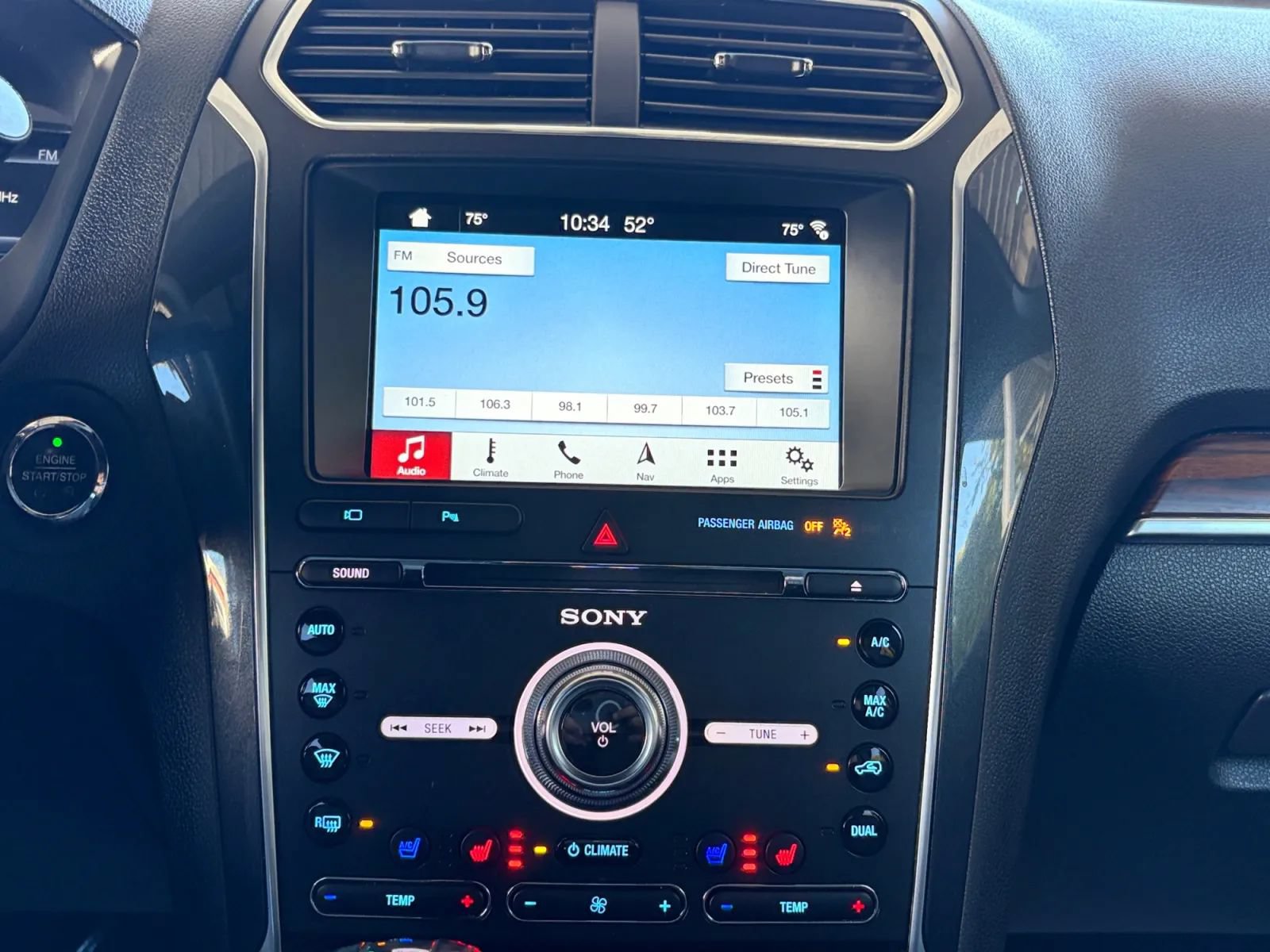 Used 2018 Ford Explorer Limited AWD/4WD image 25