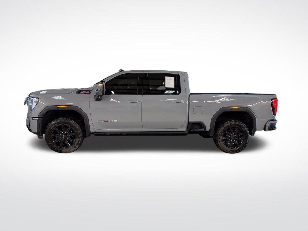 Used 2024 GMC Sierra 3500 AT4 w/ AT4 Premium Plus Package AWD/4WD image 2