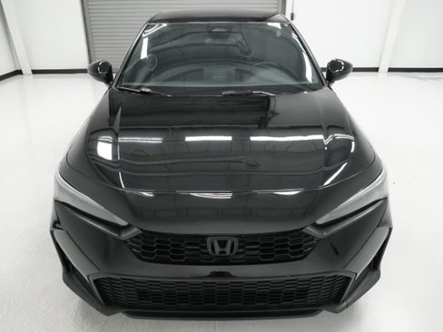 Used 2025 Honda Civic Sport image 2