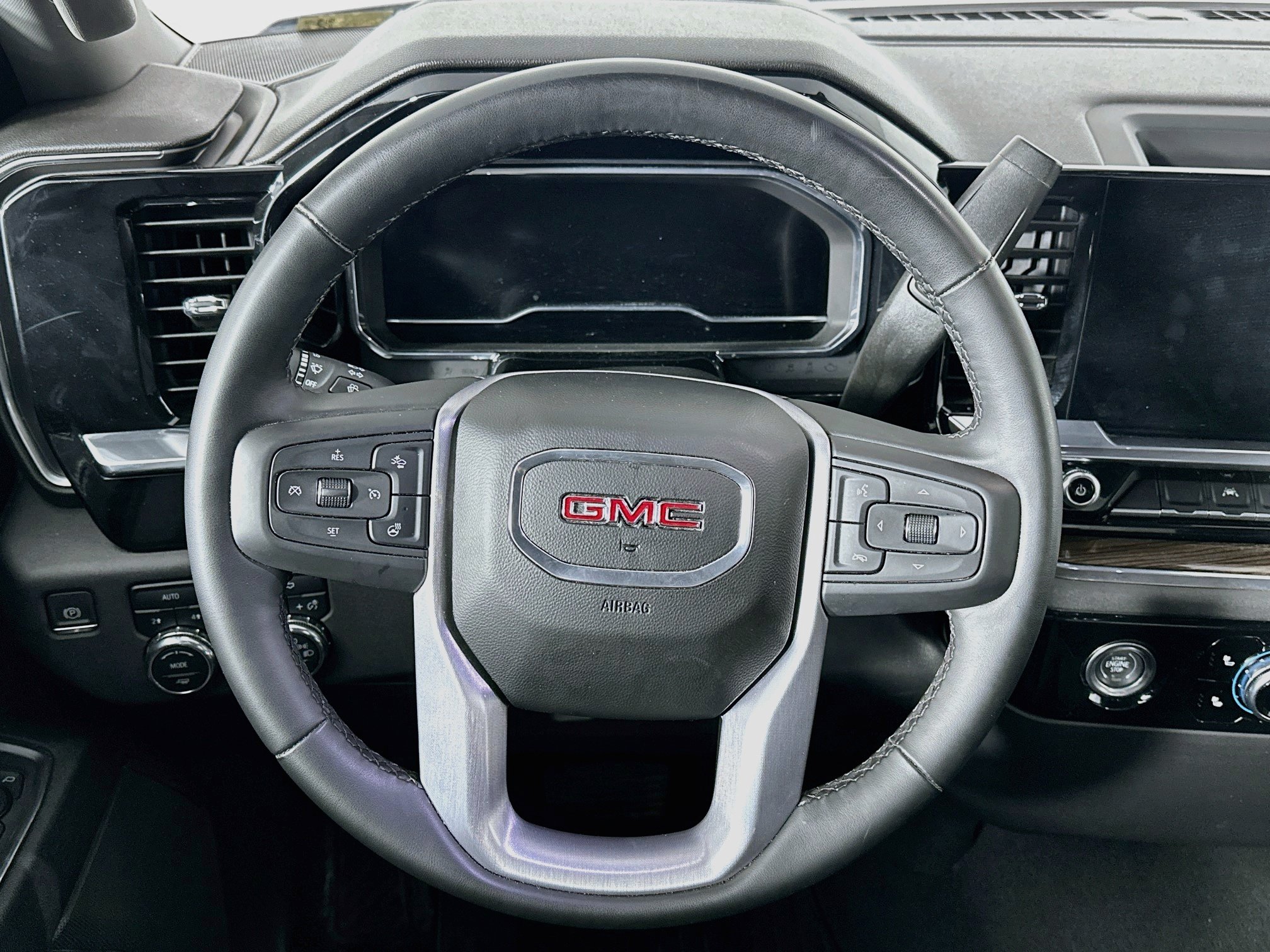 Used 2024 GMC Sierra 1500 Elevation AWD/4WD image 17