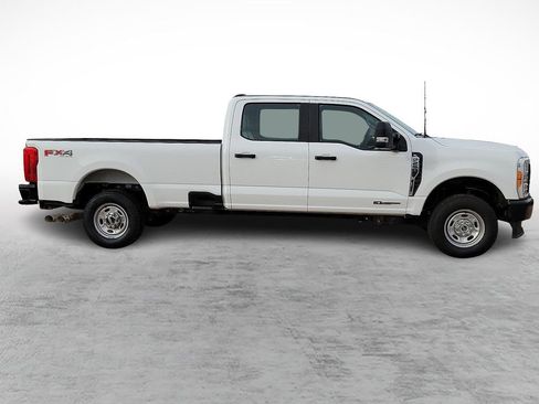 Used 2023 Ford F250 XL w/ XL Driver Assist Package AWD/4WD image 12