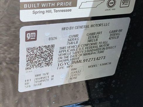 New 2026 Cadillac Vistiq Sport w/ LPO, Floor Liner Package AWD/4WD image 16