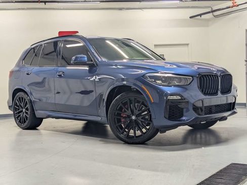 Used 2021 BMW X5 sDrive40i w/ M Sport Package RWD image 2
