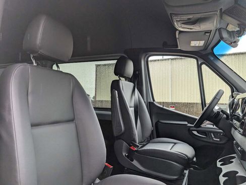 New 2026 Mercedes-Benz Sprinter 2500 image 13