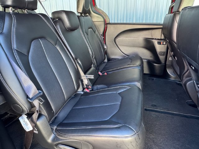 New 2026 Chrysler Pacifica Select FWD image 13