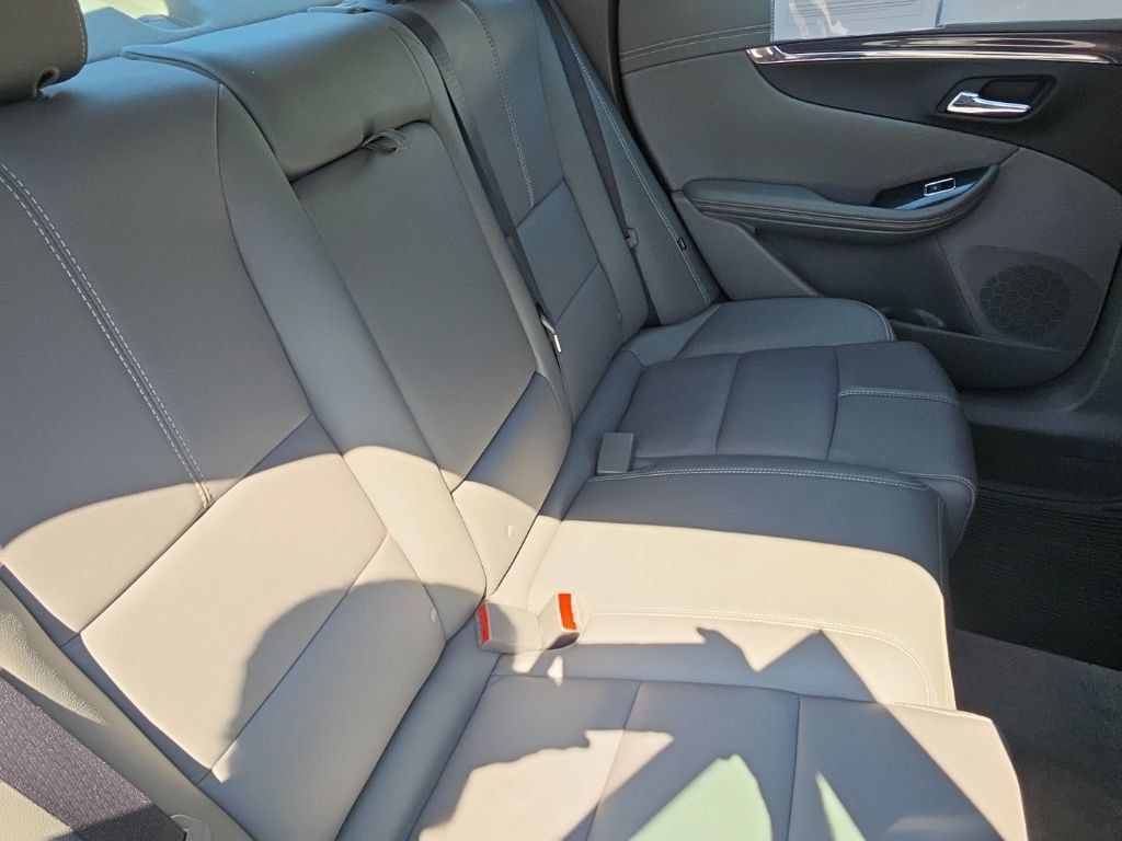 Certified 2017 Chevrolet Impala LT w/ Leather Package FWD image 27