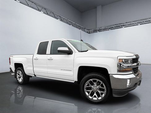 Used 2017 Chevrolet Silverado 1500 LT w/ All Star Edition image 23