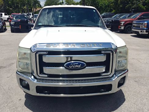 Used 2011 Ford F250 Lariat w/ Lariat Interior Pkg RWD image 2