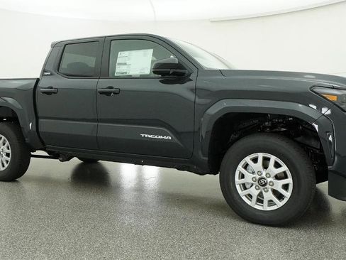 New 2026 Toyota Tacoma SR5 RWD image 31