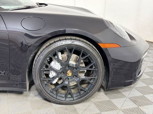 Used 2022 Porsche 911 Carrera RWD image 12