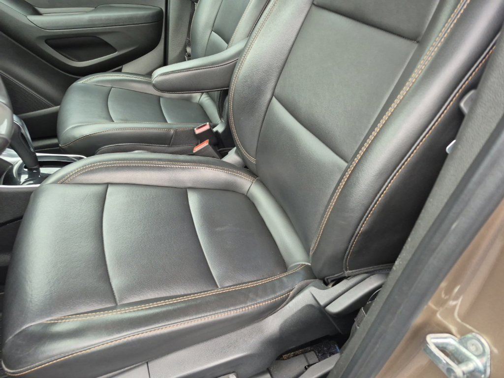 Used 2018 Chevrolet Trax Premier AWD/4WD image 11