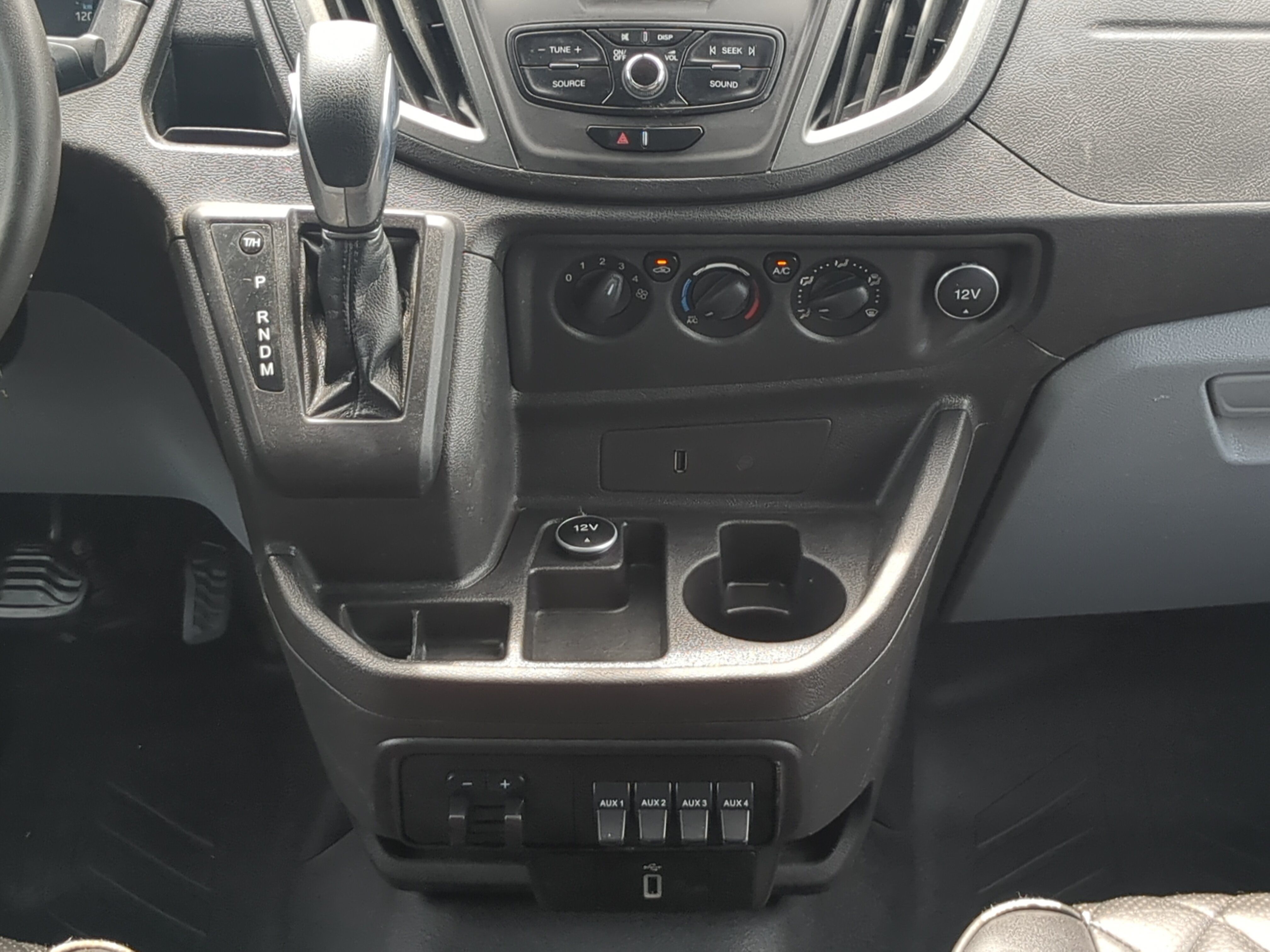 Used 2018 Ford Transit 350 148 High Roof Extended DRW RWD image 17