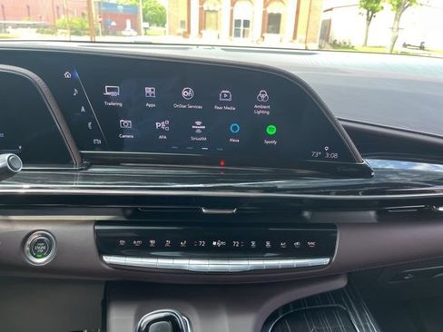 Used 2023 Cadillac Escalade V AWD/4WD image 32