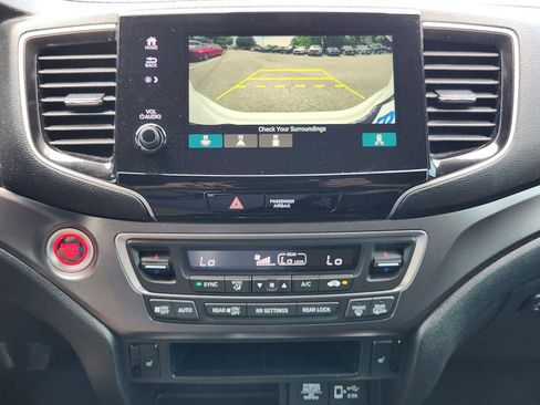 Used 2022 Honda Pilot Sport image 17