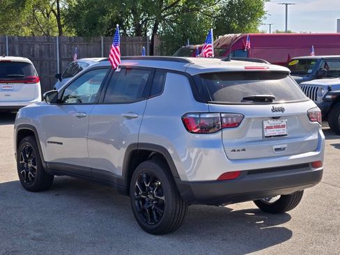 New 2026 Jeep Compass Latitude image 14