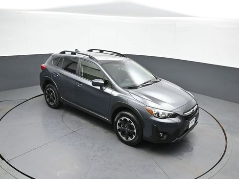 Used 2021 Subaru Crosstrek 2.0i Premium w/ Moonroof Package image 36