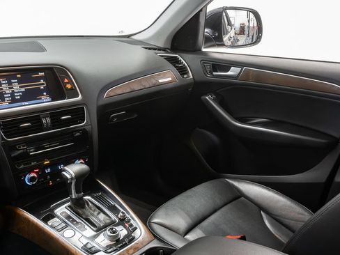 Used 2013 Audi Q5 2.0T Premium Plus AWD/4WD image 12
