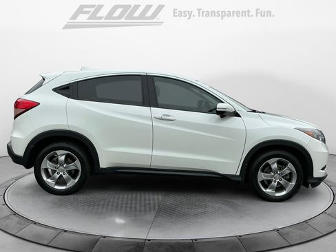 Used 2016 Honda HR-V EX image 10
