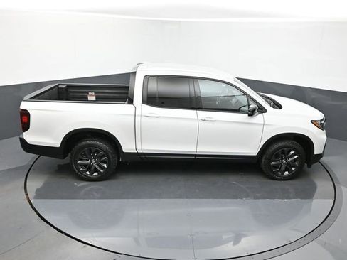 Used 2023 Honda Ridgeline Sport image 18