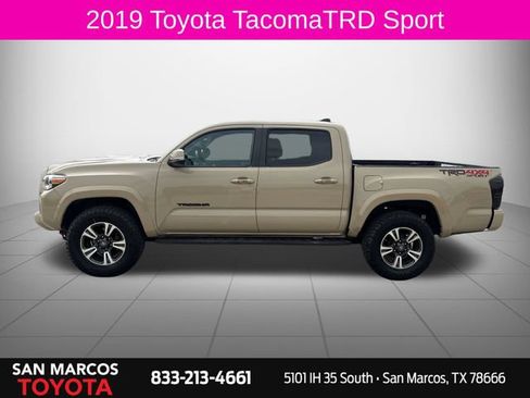 Used 2019 Toyota Tacoma TRD Sport w/ Technology Package AWD/4WD image 2
