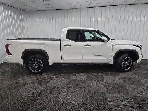 Used 2022 Toyota Tundra Limited image 2