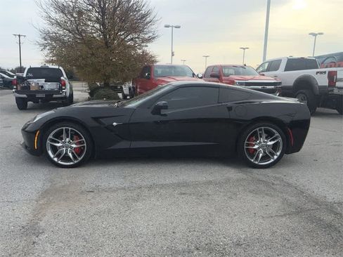 Used 2019 Chevrolet Corvette Stingray Coupe w/ 1LT image 3