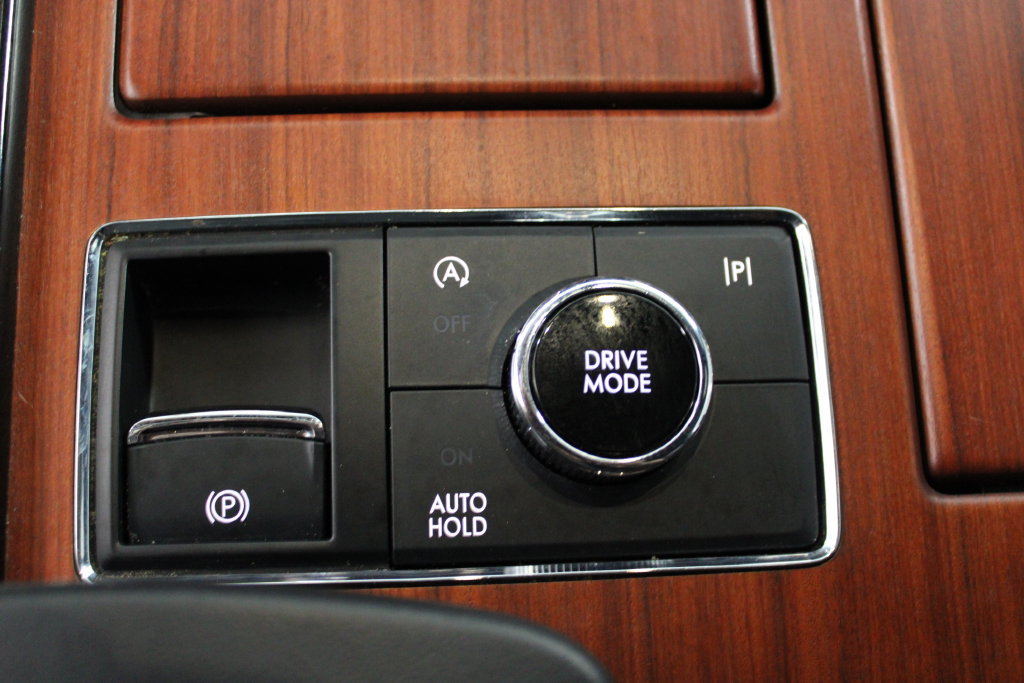 Used 2024 Lincoln Navigator Premiere AWD/4WD image 41