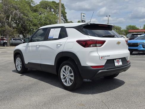 Used 2022 Chevrolet TrailBlazer LS FWD image 3