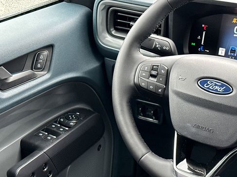 New 2025 Ford Maverick Lariat w/ Black Appearance Package AWD/4WD image 20