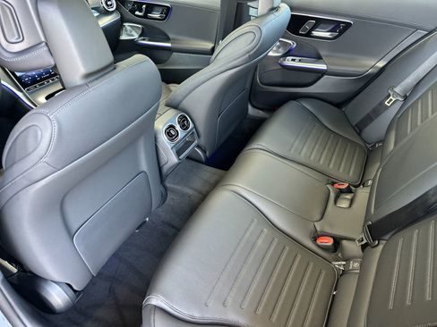 New 2025 Mercedes-Benz C 300 4MATIC Sedan image 12