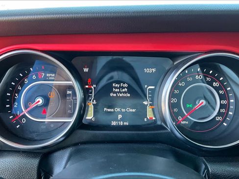 Used 2022 Jeep Gladiator Rubicon w/ LED Lighting Group AWD/4WD image 24