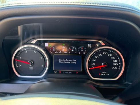 Used 2022 Chevrolet Silverado 2500 High Country w/ Z71 Off-Road Package image 19