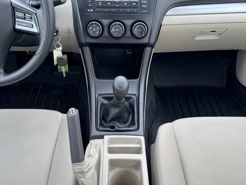 Used 2012 Subaru Impreza 2.0i Premium image 19