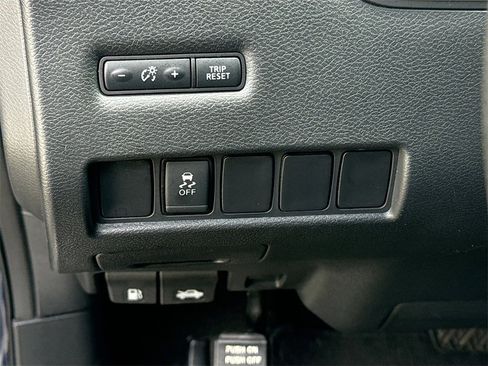 Used 2019 Nissan Murano S image 9