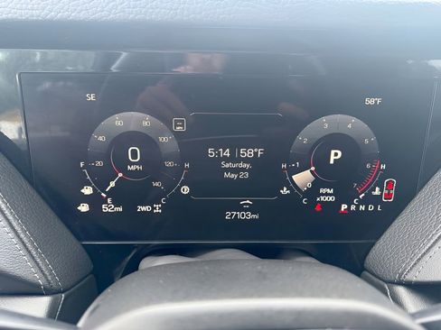Used 2025 GMC Yukon XL Denali AWD/4WD image 16