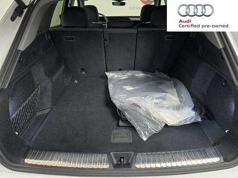 Certified 2025 Audi Q5 Premium w/ Convenience Package AWD/4WD image 12