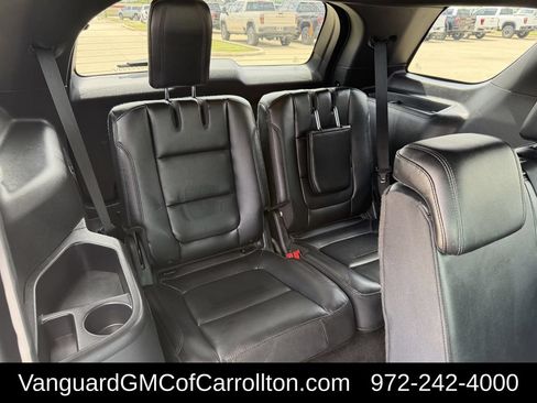 Used 2016 Ford Explorer XLT w/ Equipment Group 202A FWD image 35