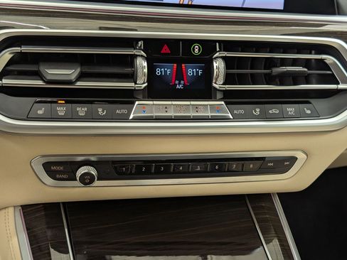 Used 2021 BMW X5 xDrive40i w/ M Sport Package image 26