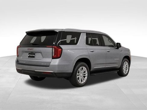 Used 2022 GMC Yukon SLT w/ SLT Luxury Package AWD/4WD image 7