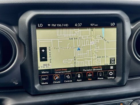 Used 2023 Jeep Wrangler Unlimited w/ Sun & Screen Package AWD/4WD image 15