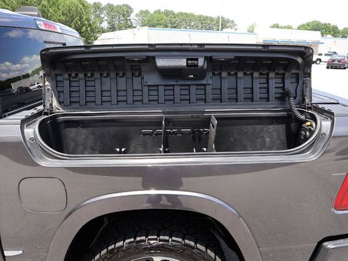 Used 2020 RAM 1500 Limited AWD/4WD image 34