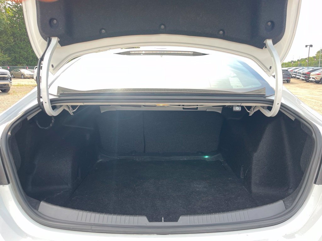 Used 2024 Chevrolet Malibu LT FWD image 10