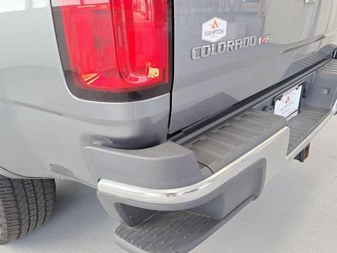 Used 2020 Chevrolet Colorado W/T w/ WT Convenience Package RWD image 25