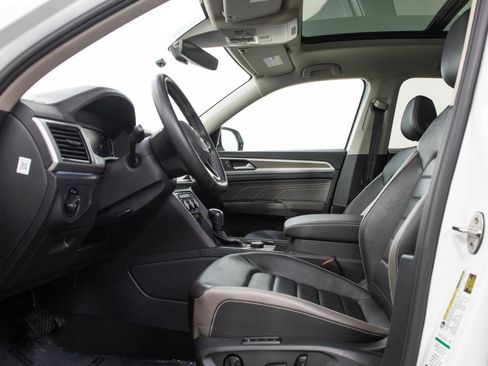 Used 2023 Volkswagen Atlas SEL AWD/4WD image 24