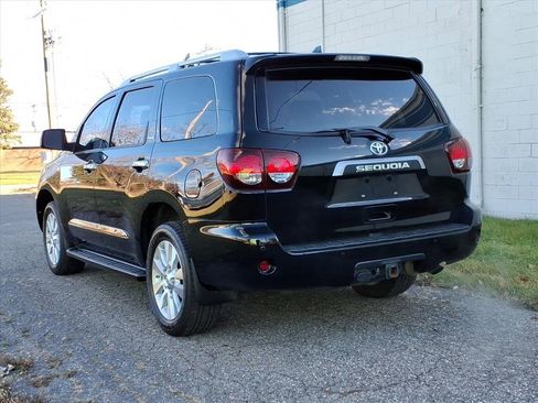 Used 2020 Toyota Sequoia Platinum image 3