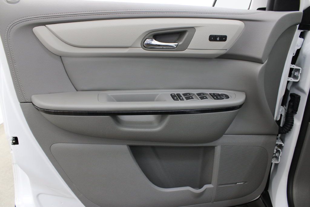 Used 2017 Chevrolet Traverse Premier FWD image 15