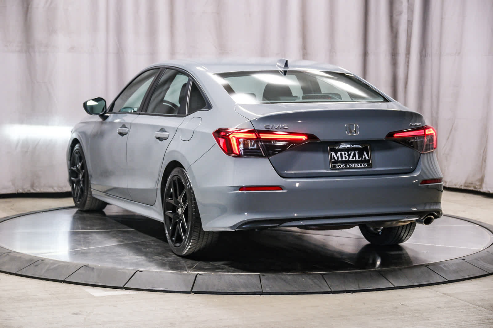 Used 2025 Honda Civic Sport image 2